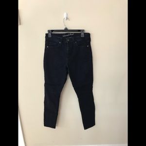 Universal thread highrise skinny dark blue jeans.